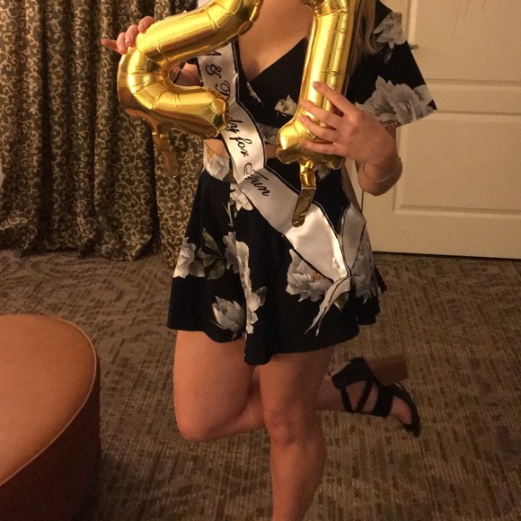 Cutest Two Piece Set - Picture 2 of 7